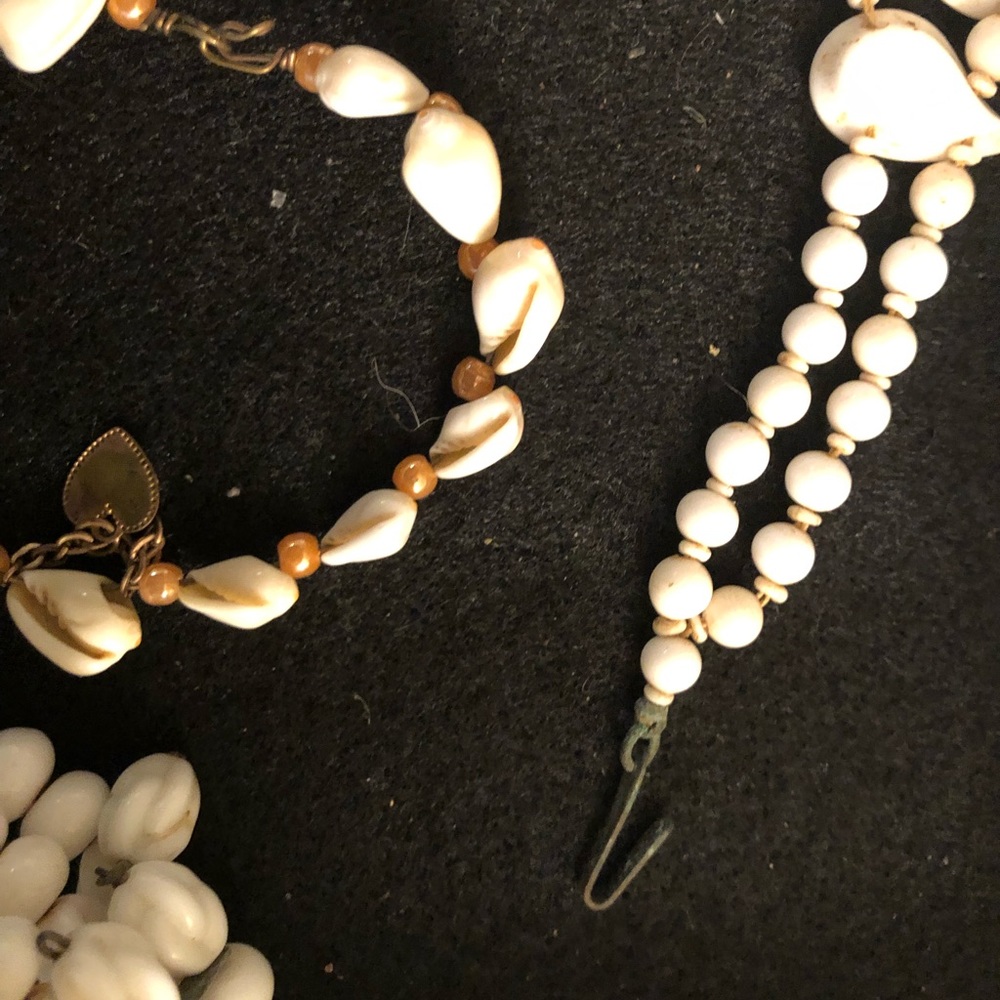 White Vintage Shell (small & med) Conch Necklace and Bracelets. To repair.
